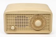 ASTOR MICKEY ivory bakelite vintage mantle radio, 17.5cm high.