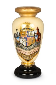 "ADVANCE AUSTRALIA, TOILET ARTICLES" antique English glass apothecary specie jar, emblazoned with the Australian coat of arms, 19th century, 55cm high.