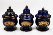 ROYAL PHARMACEUTICAL SOCEITY OF GREAT BRITAIN 1841-1991 set of three reproduction blue and gilt porcelain apothecary jars, LEECHES, HONEY and TAMARIND, late 20th century, the largest 36cm high.