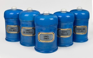 A set of five antique blue and white porcelain apothecary jars with original gilt mounted glass labels, some with original liners, 19th/20th century, 26cm high.