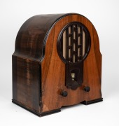 PHILIPS vintage walnut veneered mantle radio with brown bakelite grill, 48.5cm high. - 2
