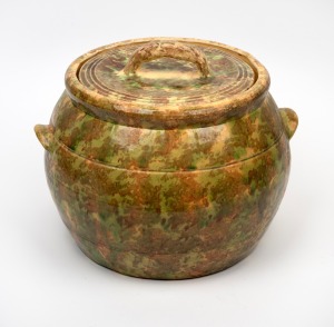 BOSLEY pottery bread crock with mottled glaze, 26cm high, 33cm wide.