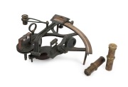 An antique sextant in original fitted box with accessories, stamped "Hayes Brothers, Barry Docks", 19th century, ​​​​​​​the case 28cm wide. - 2