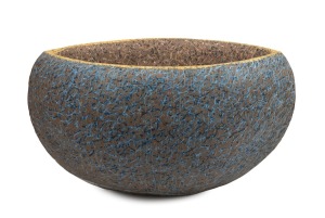 MITSUI SHOJI exhibition studio pottery vase of monumental proportions, signed on the base, 33cm high, 60cm wide.