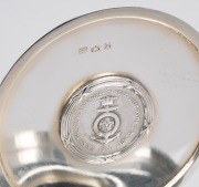 1901 Royal presentation inkwell in sterling silver, featuring a medallion inset into the lid depicting the Duke and Duchess of Cornwall and York to the obverse and the anchor emblem of the Royal Tour of the Colonies to the reverse; approx. 470g overall, i - 3