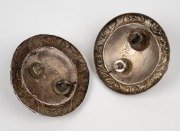 A pair of Colonial British Officer's pouch belt boss's, standard pattern with lion's head device, 19th century, 5.2cm diameter. - 2