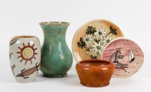 BOSLEY pottery bowl, BENNETT green glazed pottery vase, MARTIN BOYD pottery vase with Aboriginal motif, STUDIO ANNA pottery plate and an Australian pottery dish with kangaroo decoration, (5 items), the largest 23cm high.