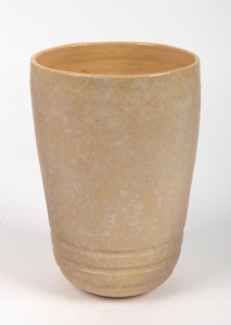 ALLAN LOWE mottled cream glazed pottery vase, incised "Allan Lowe", 20cm high.