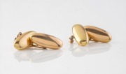 A pair of antique 15ct gold cufflinks, early 20th century, stamped "B.H.15.", ​​​​​​​7.3 grams.