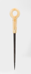 An antique whalebone handled smoothing broach tool, 19th century, 18.5cm long.