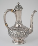 An antique American silver coffee pot with floral repousse decoration by Gorham Manufacturing Company of Rhode Island, 19th century, ​​​​​​​19cm high, 395 grams. - 2
