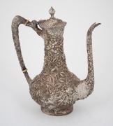 An antique American sterling silver coffee pot with impressive floral repousse decoration, made by Nennen Bates Co. of Baltimore, 19th century, ​​​​​​​23cm high, 554 grams. - 2