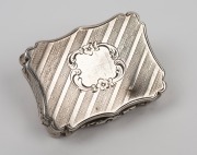 NATHANIEL MILLS antique silver vinaigrette with engraved town scene to the top, made in Birmingham, circa 1846, 3.5cm wide. - 2