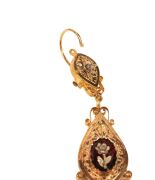 A stunning antique high carat yellow gold cross pendant and matching earrings adorned with two-tone gold florets, set in carbuncle garnets, housed in original leather case with blue silk interior, circa 1860, ​​​​​​​the cross an impressive 9cm high, 19 gr - 2