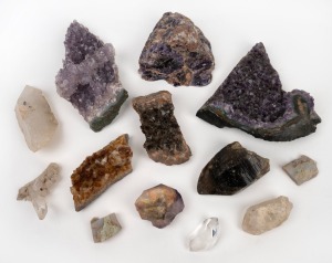 MINERAL SPECIMENS & CRYSTALS including amethysts and large quartz crystals, (qty).