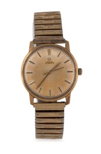425 · OMEGA automatic wristwatch in 9ct gold case with baton numeral, ​​​​​​​inscribed on reverse. 3.6cm wide including crown.