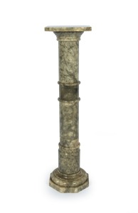An antique Italian marble pedestal, 19th/20th century, 100cm high, 26cm wide, 26cm deep
