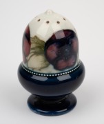 MOORCROFT "Pansy" pottery pepper pot impressed "MOORCROFT", 7cm high. - 2