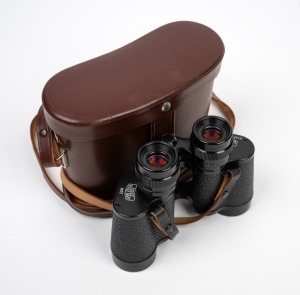 CARL ZEISS 8x30 vintage binoculars in original leather case, 20th century.