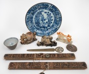 Chinese carved soapstone ornaments, bamboo scrolls, blue and white porcelain plate, tea bowl, silver box and a brass letter opener, mixed vintages, (9 items), the plate 21.5cm diameter. ​​​​​​​PROVENANCE: The Rod Thomas Collection, Melbourne.