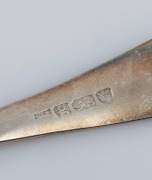 An antique sterling silver tablespoon and ladle with feather-edged decoration, 19th century, (2 items), 18cm and 21cm long, 98 grams total. - 3