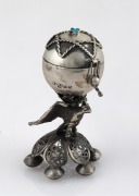 JUDAICA silver spice box, 20th century, 8cm high, 50 grams.