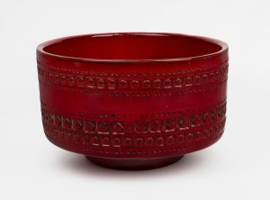 BITOSSI vintage Italian pottery bowl with red glaze, 14cm high, 23cm diameter.