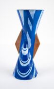 WILKINSON "Yoyo" English Art Deco porcelain vase, circa 1930, stamped "Wilkinson Ltd. Burslem England, Royal Staffordshire Pottery", 23cm high. - 7