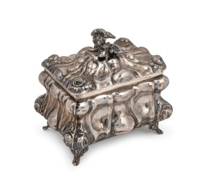 An antique American silver jewellery casket with floral finial and gilt wash interior, stamped "STERLING, 925", 19th/20th century, 14cm, 14cm wide, 404 grams.