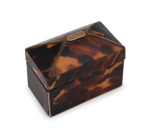 A Georgian miniature casket, handsomely crafted in tortoise shell with rose gold trim and name plaque (blank), interior lined in ivory, circa 1810, 4.5cm high, 5.5cm wide, 3cm deep.