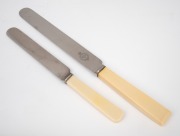 JOSEPH RODGERS & SONS box set of six dinner knives with ivory handles, together with a boxed set of entree knives also with ivory handles, 19th/20th century. - 2