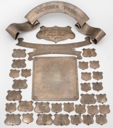 Assorted scrap silver plaques, 20th century, 731 grams.