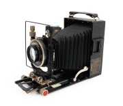 VOIGTL&Auml;NDER: Bergheil folding camera, c. 1923, plate dimensions 11 x 7.5cm, Heliar 150mm f4.5 lens [#745041]. - 2