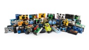 DISPOSABLE CAMERAS: A 1990s accumulation (mostly shells; nevertheless a good quantity unused in retail packaging); brands include Kodak, AGFA, Fujifilm, Looney Tunes, Hello Kitty, Pingu, and many more. (170+ items) - 2