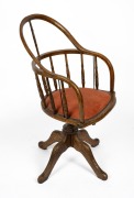 An antique American oak swivel base captain's chair, 19th century, 52cm across the arms. - 2