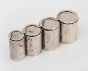 An antique Russian silver coin holder with spring loaded mechanism, 19th/20th century, 3cm high, 8cm wide, 61 grams.