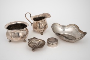 Sterling silver trinket box and shell shaped dish; together with a German 800 silver pierced bowl, silver plated milk jug and sugar bowl, 20th century, (5 items), the largest 14.5cm wide, 115 grams total.