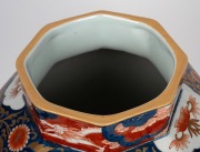 An antique Japanese Imari porcelain lidded urn with foo dog top, Meiji period, 19th century, 73cm high. - 6