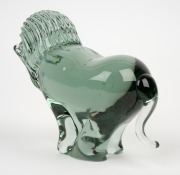 A glass lion statue, unknown maker and age, 16cm high, 19cm long. - 3