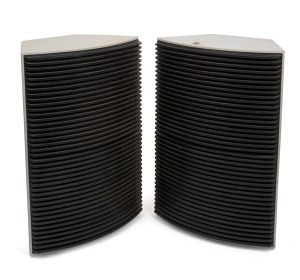 GEC Weltro Model 2006 pair of vintage Japanese wedge shaped audio speaker towers in white plastic, circa 1980s, ​​​​​​​41cm high.