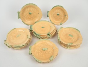 SHORTER & SON vintage English porcelain fish patterned plates in two sizes, (29 items), 23cm and 25cm wide.