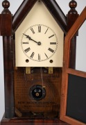 NEW HAVEN CLOCK Co. American steeple cased shelf clock in mahogany case with eight day time and strike movement (dial replaced), 19th century, ​​​​​​​52cm high. - 2