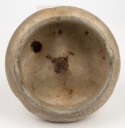An antique Chinese porcelain censer, Ming Dynasty, 15th/16th century, ​​​​​​​9cm high, 26.5cm wide. - 3