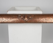 An antique Arts & Crafts hand-beaten copper fire curb, circa 1900, ​​​​​​​5cm high, 139cm wide, 38cm deep. - 2