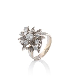 A vintage 14ct white gold and diamond cocktail ring, 20th century, 6.4 grams.