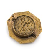LUDWIG THEODOR antique German equinoctial pocket sundial and compass, circa 1725, 6cm wide. - 2