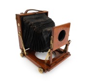THORNTON-PICKARD: "Imperial" triple-extension view camera, late 19th century, plate dimensions 12 x 16.5cm, body only.
