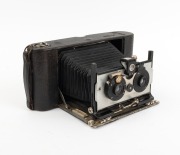 BUTCHER & SONS: "Stereolette" folding-bed stereo camera, c. 1910s, plate dimensions 13 x 8.5cm, twin Aldis Uno Anastigmat f7.7 lenses, waist-level finder. - 2