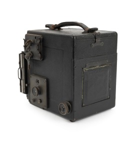 GRAFLEX: Revolving-Back Graflex Series C SLR camera, c. 1928, plate dimensions 8 x 10cm, Taylor-Hobson Cooke-Kodak Anastigmat 5&frac34;" f4.5 lens.