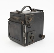 GRAFLEX: Revolving-Back Tele Graflex SLR camera, c. 1915, plate dimensions 8 x 10.5cm, Taylor-Hobson Cooke-Kodak 5&frac34;" f4.5 lens. - 2